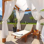 Relax, Private Pool,barbecue! Omiš