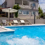 ヴィラ Relax, Private Pool,barbecue! *