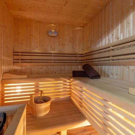 Villa Relax, Private Pool,barbecue! Omiš