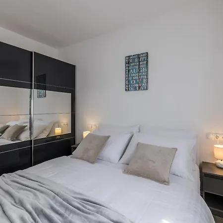 Villa Relax, Private Pool,barbecue! *